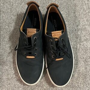ECCO Men's Black and Tan Sneakers